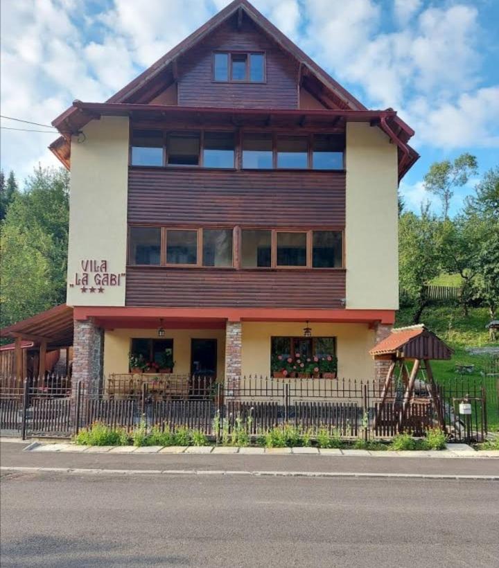 Hotel La Gabi Azuga Zewnętrze zdjęcie