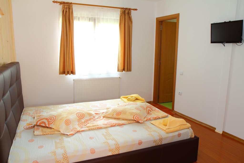 Hotel La Gabi Azuga Zewnętrze zdjęcie